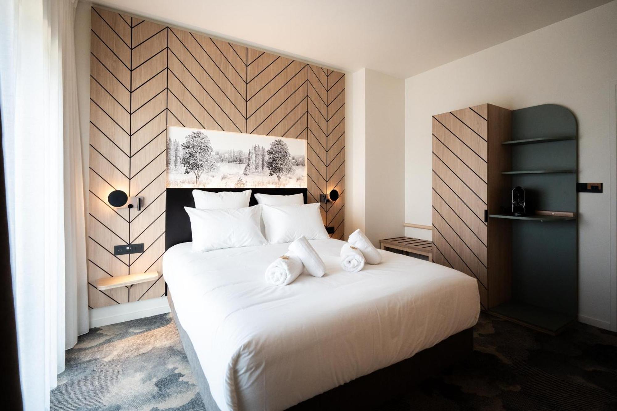 Bo Hotels Ambronay Eksteriør bilde