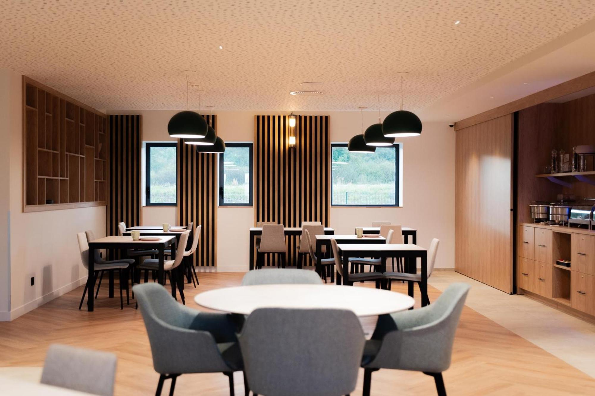 Bo Hotels Ambronay Eksteriør bilde