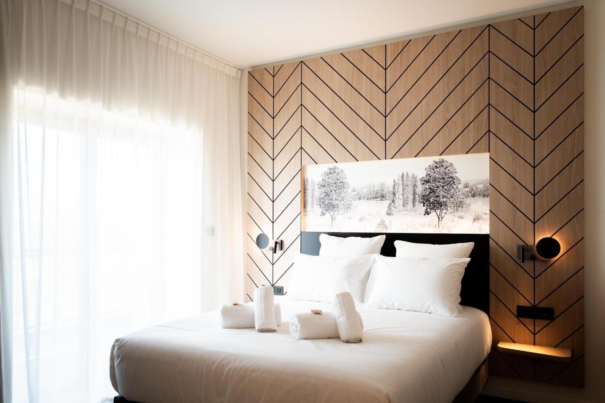 Bo Hotels Ambronay Eksteriør bilde