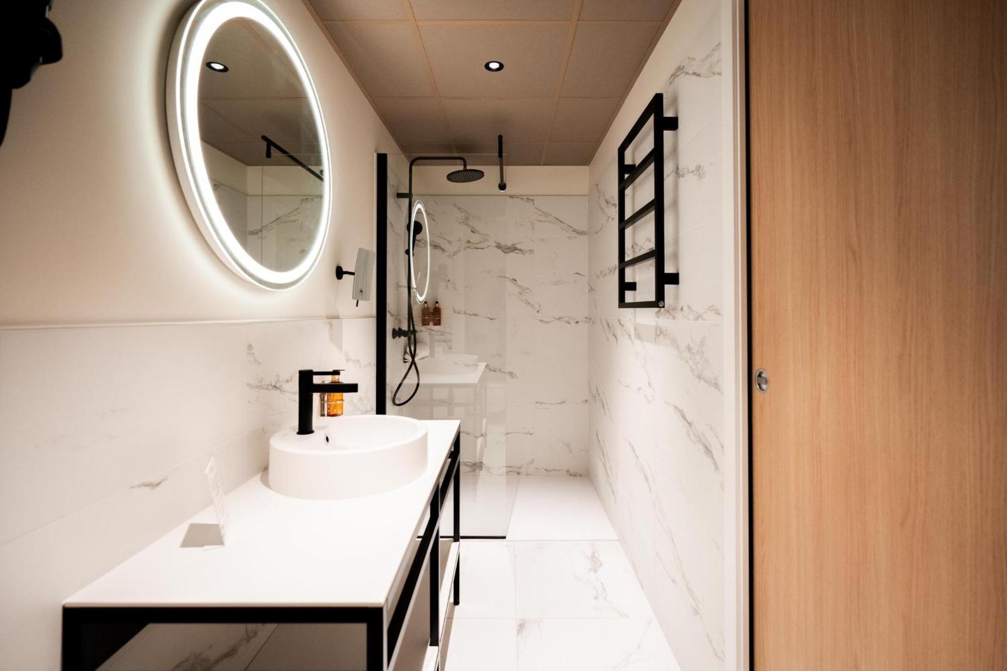Bo Hotels Ambronay Eksteriør bilde